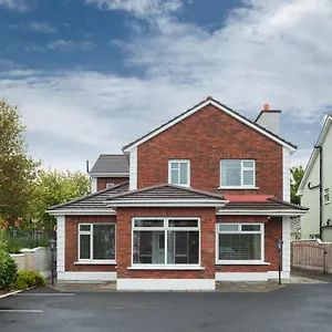 https://10-ballybane-road-galway.galwayhotelsireland.net