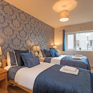 https://town-square-townhouse-best-location-in-galway-2.galwayhotelsireland.net